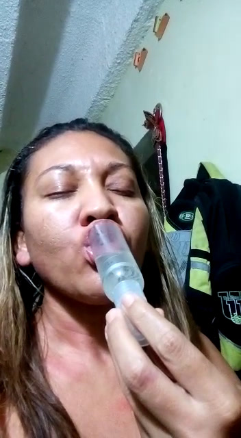 Lisbeth osuna Enseñando a mamar guevo desde venezuela