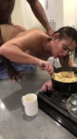 Sexo Mientras Cocina
