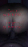 Chichi17RD mira como ella lo pilonea sexo casero 